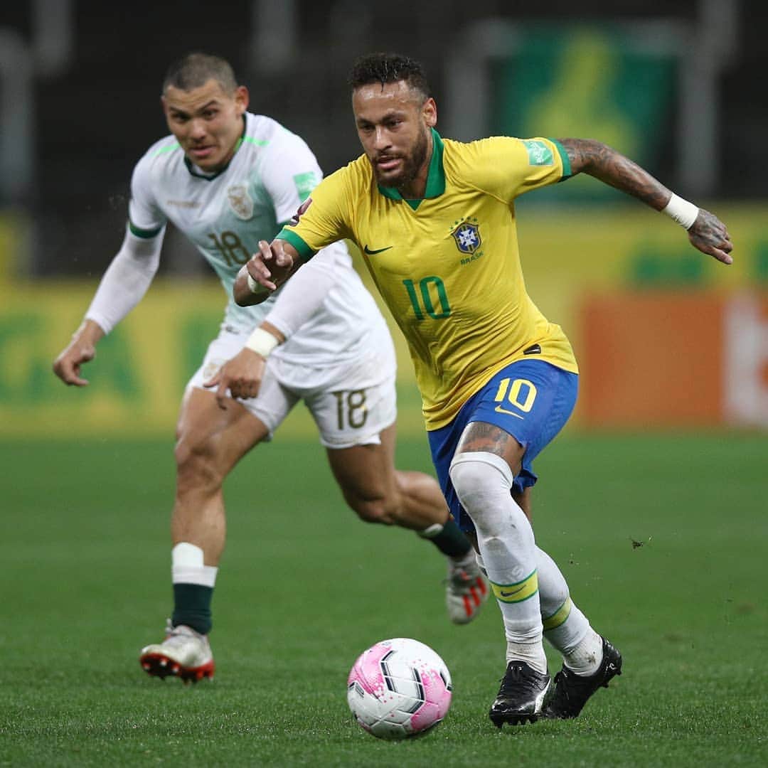 FIFAワールドカップさんのインスタグラム写真 - (FIFAワールドカップInstagram)「Plenty of goals on the road to Qatar!⁣ ⚽ ⁣ 🇧🇷Brazil and 🇨🇴Colombia flexed their muscles against 🇧🇴Bolivia and 🇻🇪Venezuela to wrap up Matchday 1 of @conmebol #WorldCup qualifiers. ⁣ ⁣ Firmino, Carrillo and Muriel lead the pack in goals!⁣  ⁣ #WorldCup #Eliminatorias #WCQ」10月10日 11時29分 - fifaworldcup
