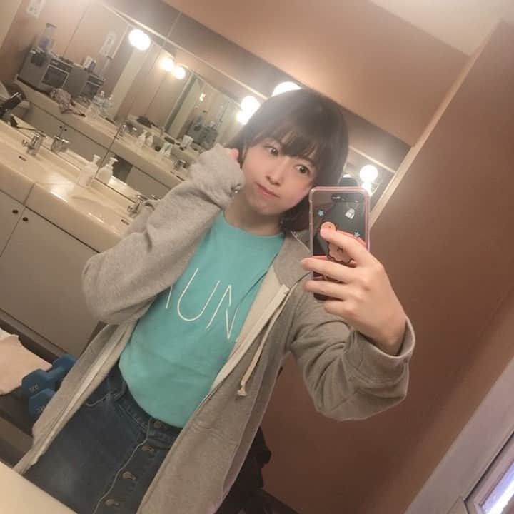 のインスタグラム：「北欧の2階控え室。  北欧へアウフグースしに行ったときはここでみんなでおしゃべりしたり、準備したり、練習したりしています( ◜௰◝ ) (たくぞうちゃんの筋トレ用品もありますw)  最近毎週北欧だからそろそろそわそわします(笑) 上野に住みたい( ◜௰◝ )www」