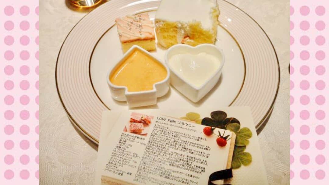 ochikeronさんのインスタグラム写真 - (ochikeronInstagram)「Love Pink Brownies and Recipe Card on our wedding 10 years ago 💖 The link is in my stories @ochikeron Not a new video but I put it there :)」10月10日 12時44分 - ochikeron