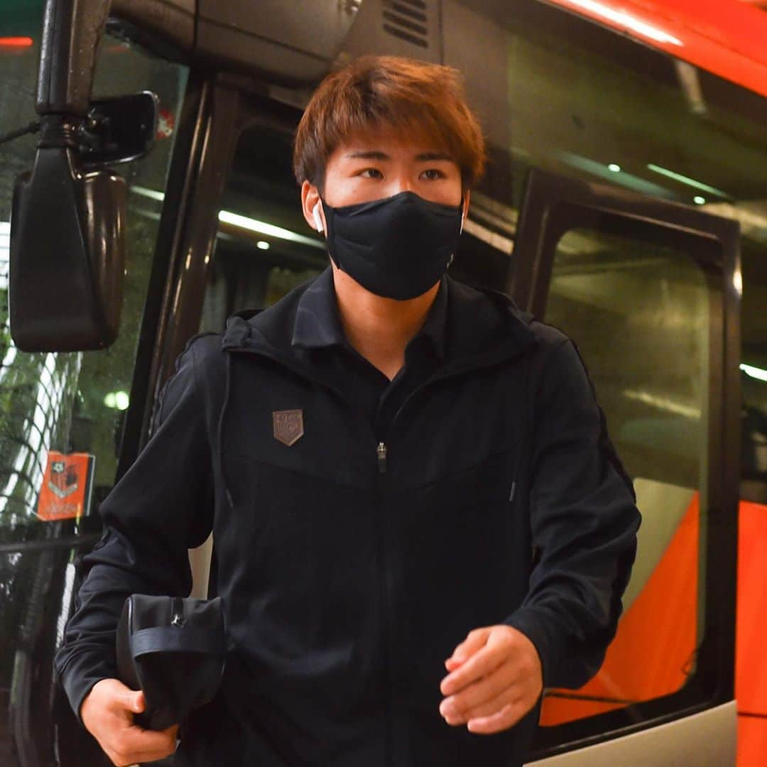 大宮アルディージャさんのインスタグラム写真 - (大宮アルディージャInstagram)「スタジアムに到着！  #ardija #大宮アルディージャ #WINWIN #Jリーグ #大宮_栃木 #1笠原 #20宣福 #10黒川 #41小野   #大宮アルディージャ の試合を観るならDAZN！ まずは1か月無料でお試し→https://prf.hn/click/camref:1011l3qM3/creativeref:1011l20500」10月10日 13時24分 - omiya.ardija