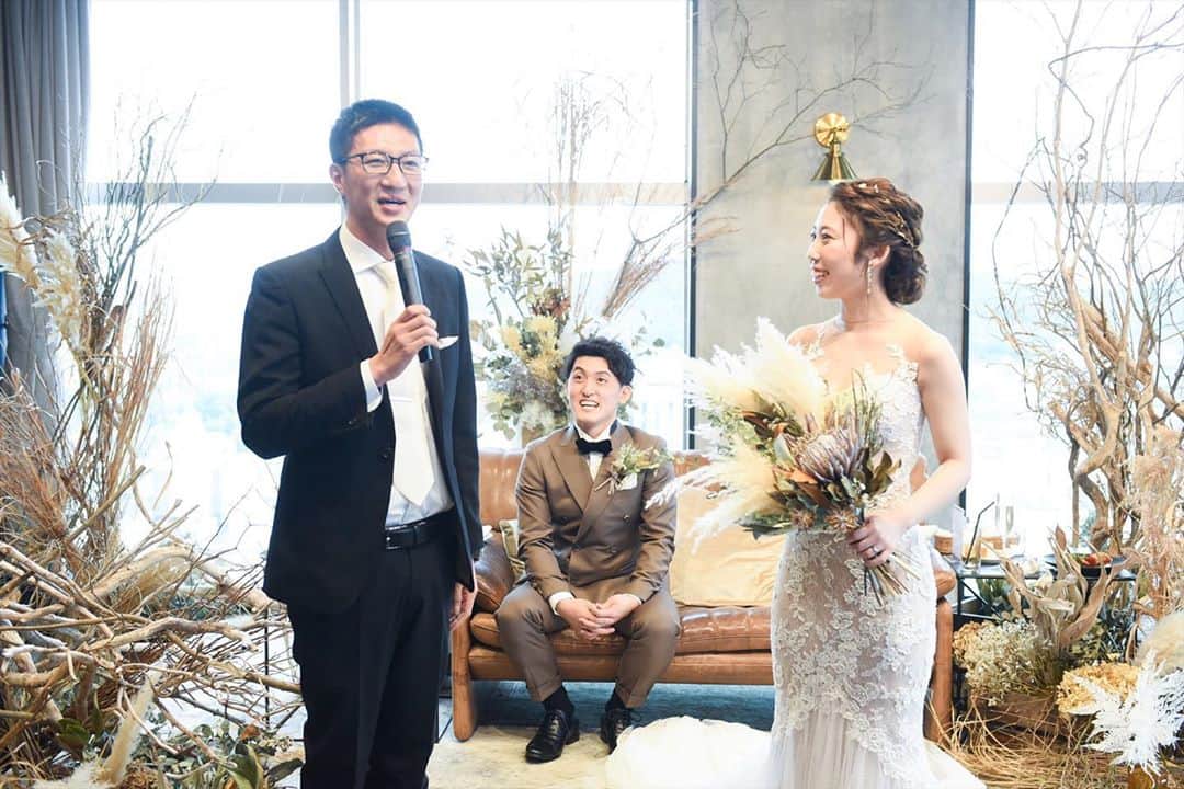 THE STYLE No.20 NEW YORK STYLE WEDDINGのインスタグラム：「2020年5月☆オープン2周年★ 口コミサイトの料理部門4年連続No.1獲得 No.20で自分たちらしい結婚式が叶う . ↓詳しくはHPをチェック↓ https://www.styles.jp/wedding/20f/ . 週末＆平日ブライダルフェアを開催しております メッセージ or ダイレクトメールからでも予約可能 . ↓ TEL ↓ 086-234-7310 . ↓ MAIL ↓ info-thestyle@styles.jpn.com . #thestyle #wedding #bridal #party #weddingparty #weddingphoto #weddingdress#starwedding #instagood #instalike #love #style #instapic  #結婚式 #結婚 #岡山結婚式 #ウェディング #プレ花嫁 #花嫁 #テーブルコーディネート #結婚式準備 #日本中のプレ花嫁さんと繋がりたい #ウェディングドレス #ウェディングフォト #ウェディングレポ #令和婚 #令和」