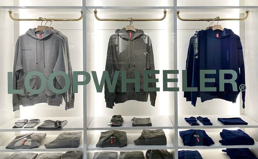 のインスタグラム：「本日10月10日よりBEAMS JAPAN 新宿 渋谷 京都 20AWコレクションたちあがりました。ご来店いただけましてら嬉しく思います。どうぞよろしくお願いします！ . . #beamsjapan2nd  #beamsjapan  #beamsjapanshibuya  #beamsjapankyoto  #loopwheelerforbeamsjapan  #loopwheeler  #tsuriami #tsuriamisweat  #ループウィラー  #吊り編み #吊り編みスウェット」