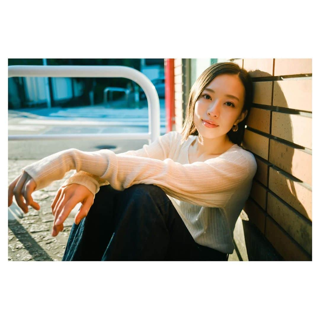 愛加あゆさんのインスタグラム写真 - (愛加あゆInstagram)「photo by  jun endo  #秋晴れ #愛加あゆ」10月10日 14時50分 - manaka_ayu