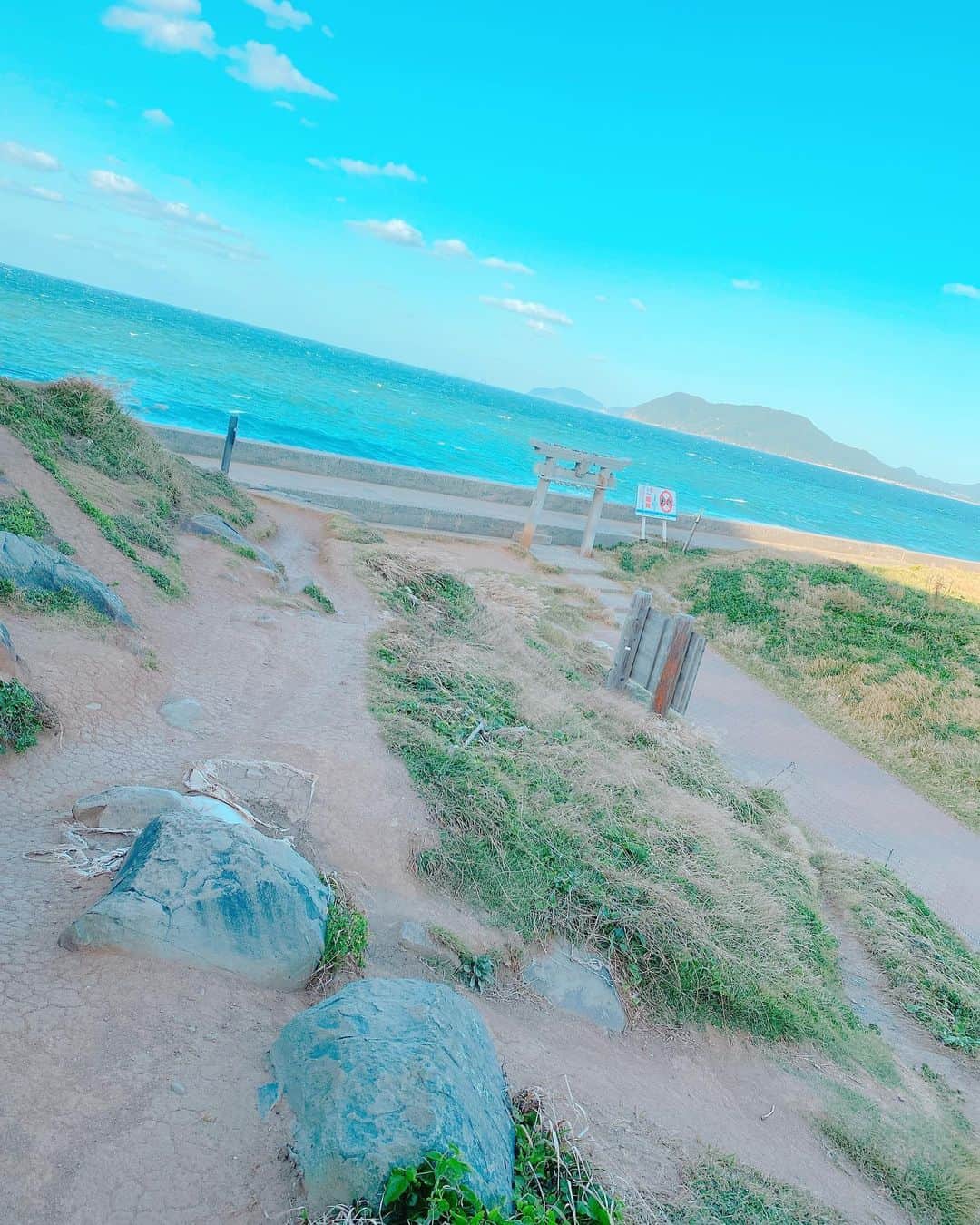齊藤家澄さんのインスタグラム写真 - (齊藤家澄Instagram)「#トトロの森 #sea #海 #強風❤」10月10日 15時01分 - kanchi_w