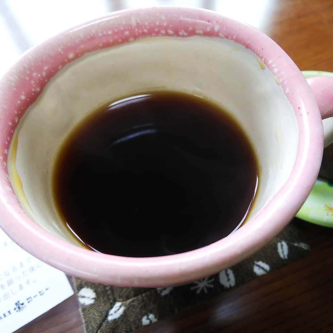 みながわゆみさんのインスタグラム写真 - (みながわゆみInstagram)「#コーヒー #coffee #鷲コーヒー #コーヒーバッグ #おいしい #コーヒー好き #コーヒー好きな人と繋がりたい #コーヒーカップ」10月10日 15時09分 - nama.09.19