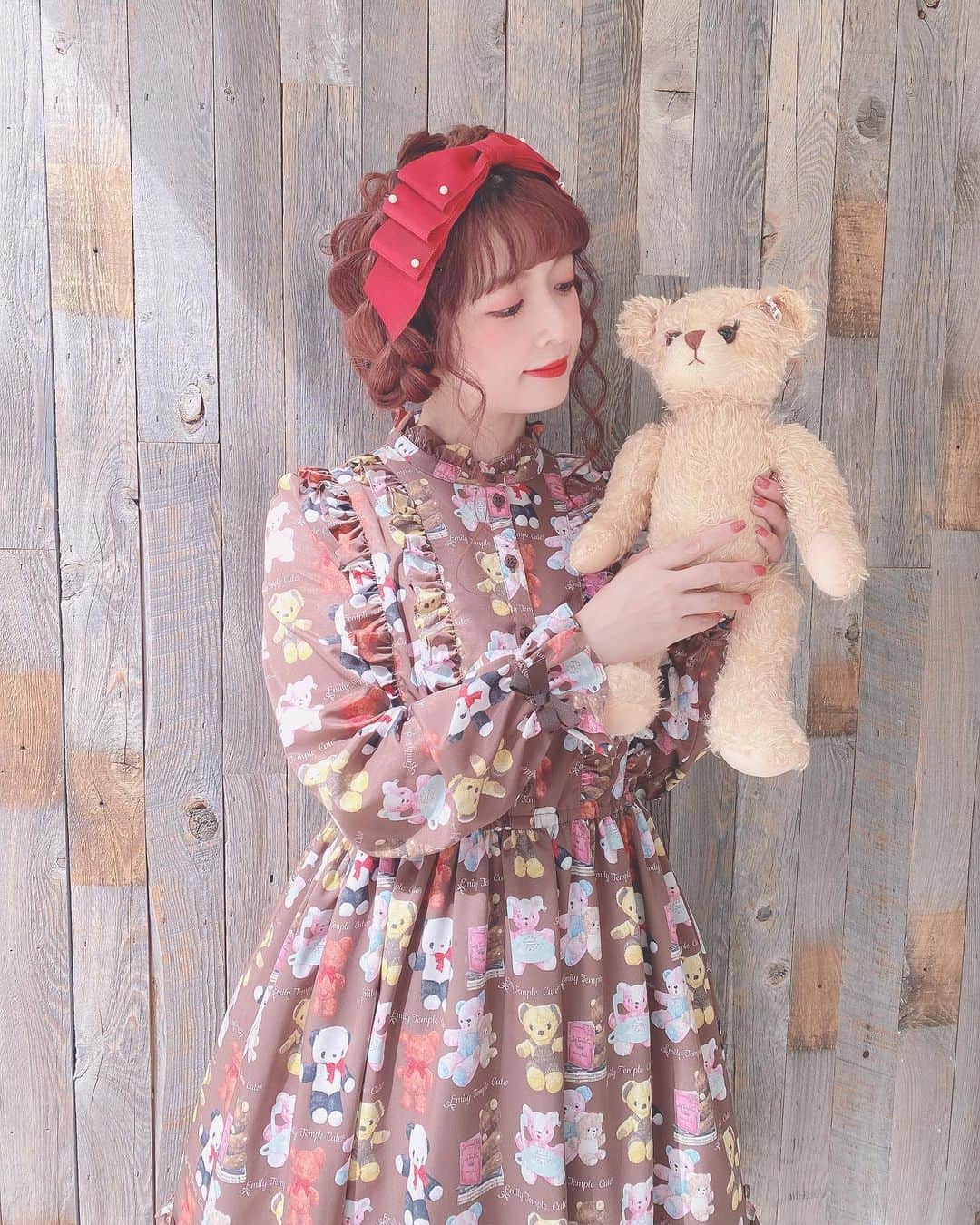 青木美沙子さんのインスタグラム写真 - (青木美沙子Instagram)「🧸🧸🧸 美沙子はこの形のピンクを予約しました🌹」10月10日 15時30分 - misakoaoki