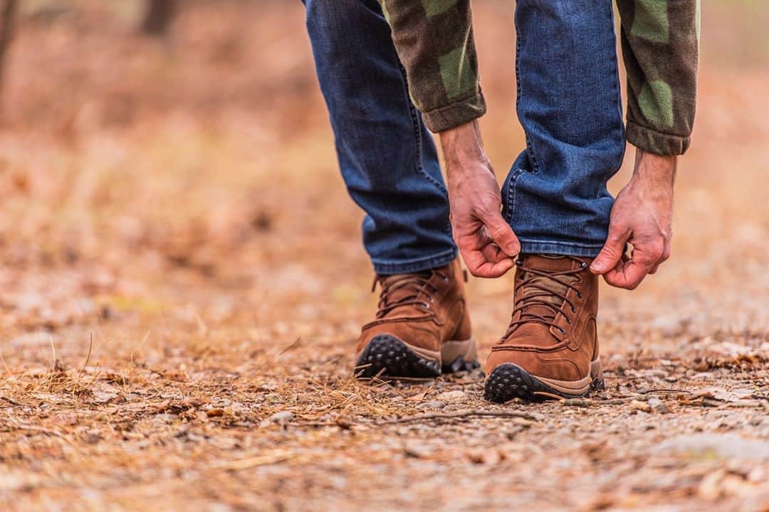 のインスタグラム：「Rugged, high-tech designs, the Searcher II boots are available in a pull-on, lace-up, or snake boot option.  #chippewaboots #thebestbyfar #uplandboots」