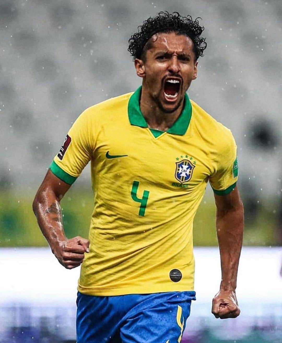 マルコス・アオアス・コレアのインスタグラム：「Muito feliz pela vitória e pelo gol nesse estádio maravilhoso... É sempre incrível estar em Itaquera novamente! 🔥 #VamoBrasil 🇧🇷」