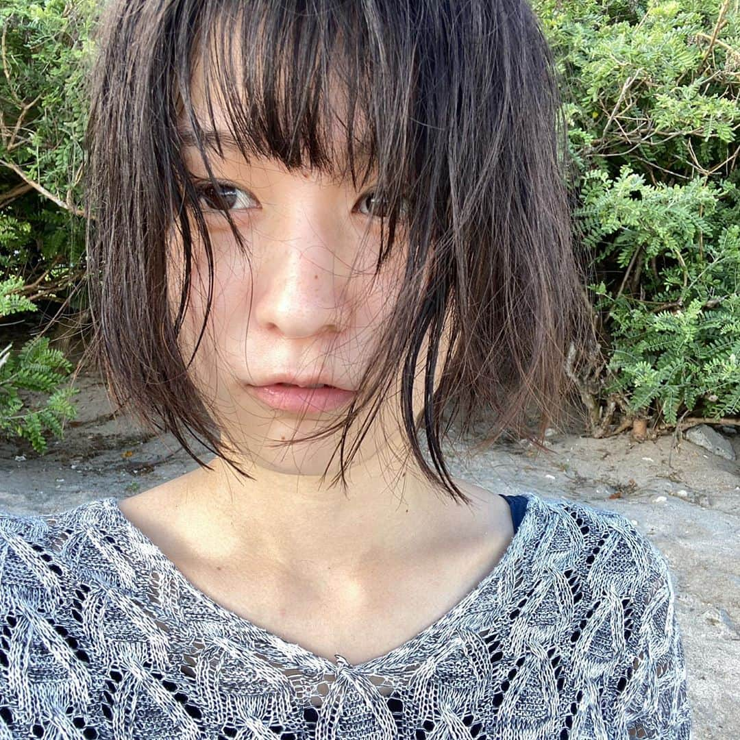 柊みずほさんのインスタグラム写真 - (柊みずほInstagram)「10月10日 . . . 学生時代は目の愛護デーにちなんで 保健だより書いたりしてました。 驚くほどセンスなかったんですけどね、、、 #目の愛護デー #10月10日 #横にすると目みたいでしょ ？ #保健室の先生 #柊せんせー #目は隠れ気味 #濡れ髪 #海上がり #涙袋 #すっぴん #俳優 #女優  #モデル #タレント #フォロワー募集中 #フォローミー」10月11日 1時31分 - hirg_mzh