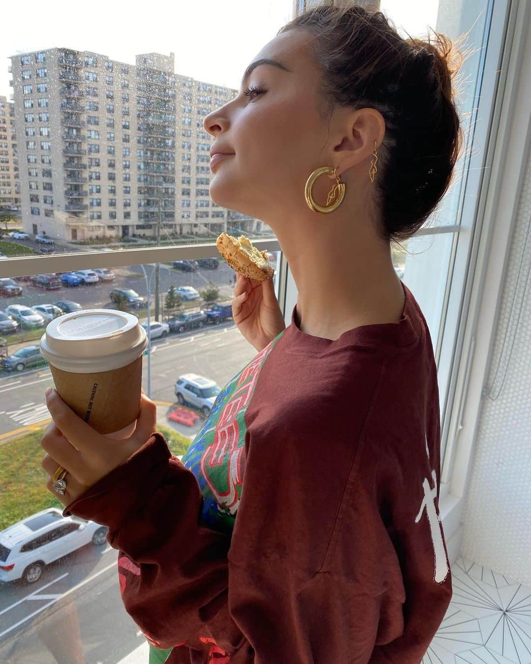 エミリー・ラタコウスキーさんのインスタグラム写真 - (エミリー・ラタコウスキーInstagram)「Bagels of my dreams」10月11日 2時15分 - emrata