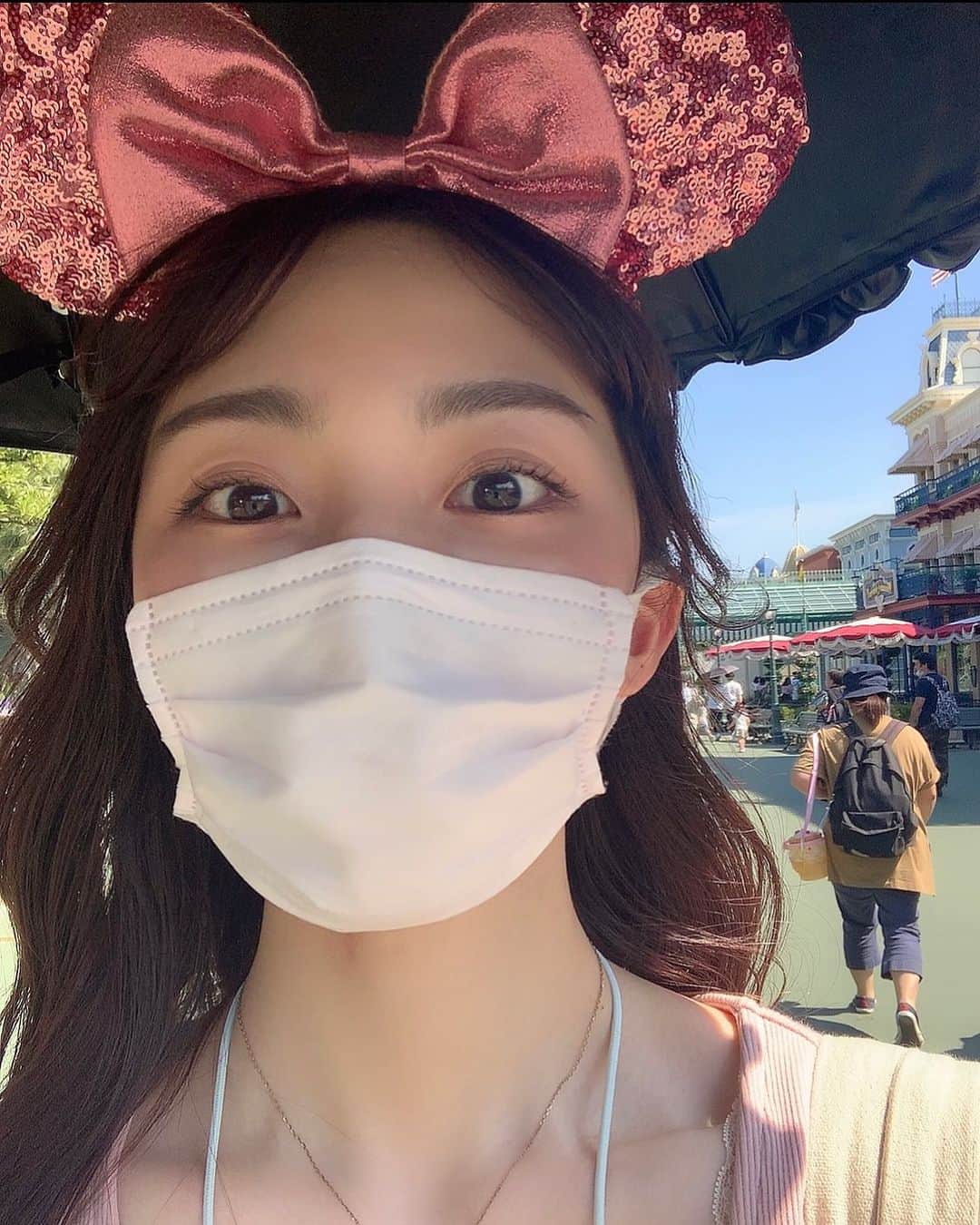 川平朱莉のインスタグラム：「本日よりLINE LIVEでイベントが始まります🎉　  予選が10/10〜10/17までです！ 毎日配信するので、ハートだけでもいいので投げに来てください🥺  配信予定はLINELIVEのプロフィールに書いてあります🙋🏻‍♀️🌷  本日(10/10)は23:00〜配信予定なので遊びに来てくださいね😚」