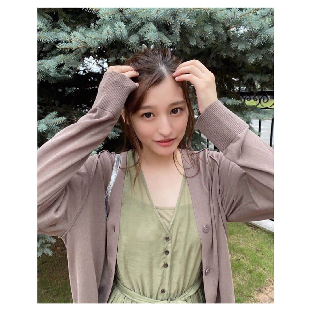 森高愛さんのインスタグラム写真 - (森高愛Instagram)「#森高のお洋服﻿ ﻿ ワンピースを脱いだ時、タグが右側についていて、﻿ あれ！？もしや私反対に着てた😰？と思い、公式サイト調べたら前後ろ両方で着られるやつだった😂🤭﻿ あぶなーいっ😂😂﻿」10月10日 18時15分 - ai_moritaka_official