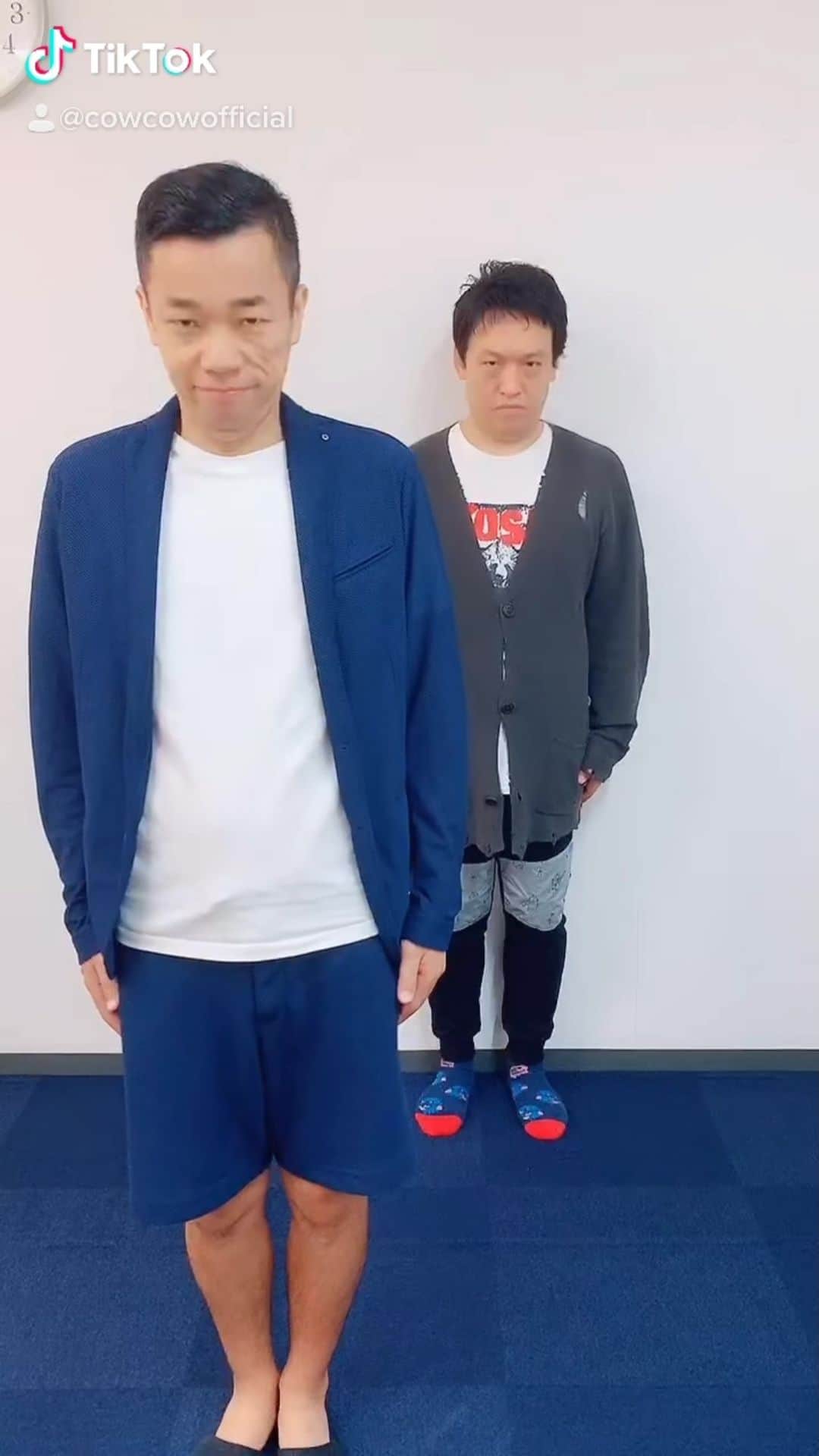 善し のインスタグラム：「謝ります。  #cowcow #ごめんなサイドステップ」