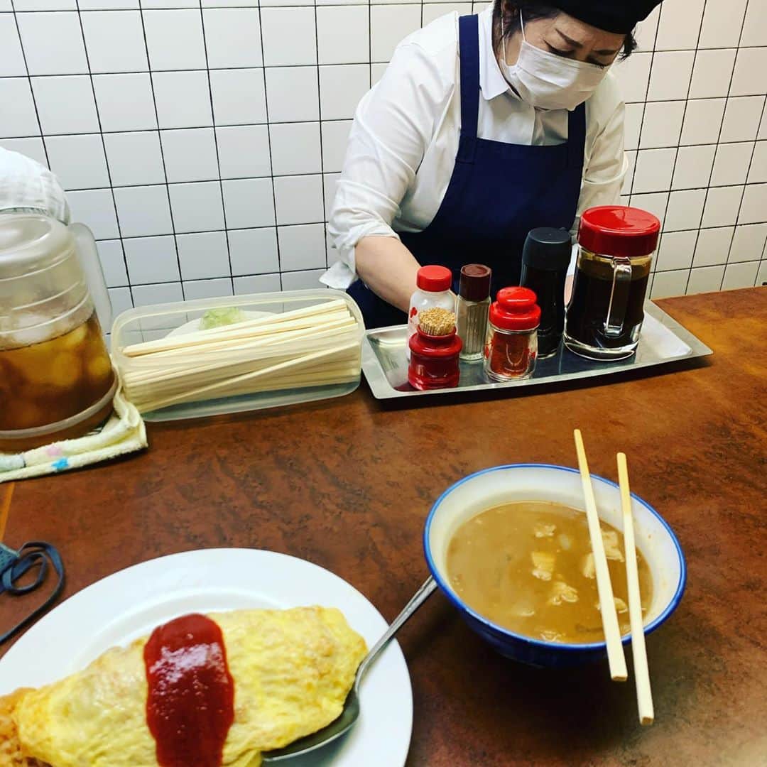 金村義明さんのインスタグラム写真 - (金村義明Instagram)「超久しぶりに 30分並んで食べれた！ オムライス＆豚汁 海老フライサービスしてくれた！有難う御座いました！ 変わらぬ味！ キャッスルの温泉♨️サウナ行って#かねむらさんぽ #かねむらさんぽやりました」10月10日 18時20分 - yoshiaki_kanemura