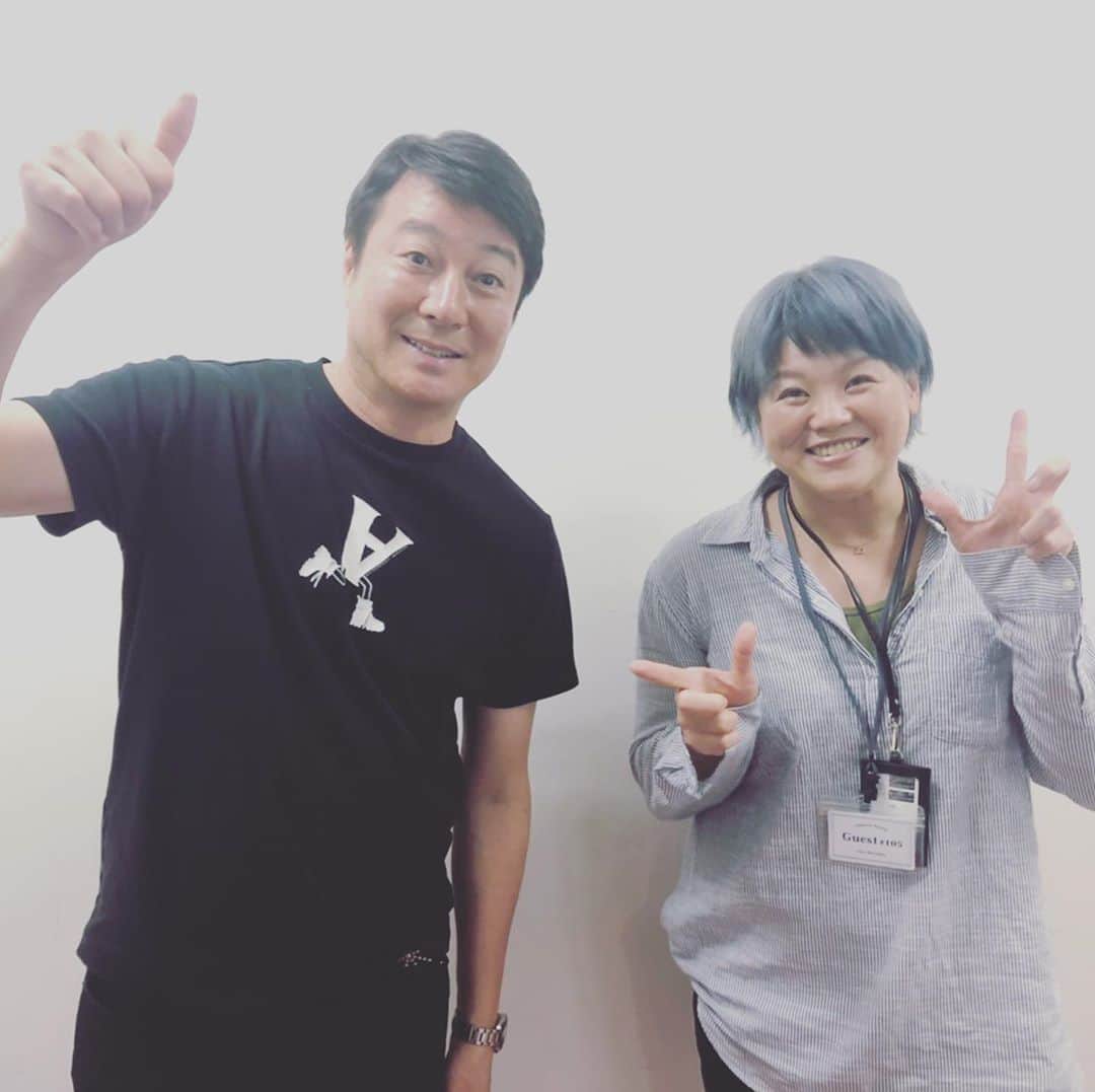 高橋奈苗のインスタグラム：「極楽とんぼさんとめちゃイケの時以来？に世志琥の仕事でお逢いできました🤩 CX、めちゃイケのめちゃ日本女子プロレスという企画で極楽とんぼのお二人は極悪同盟ならぬ極楽同盟を組んでいて、 わたしはキッスの世界の時に出させてもらいました。 それも覚えててくださってて、 「あの時顔面蹴られた！」とか言われたり笑 ・ 懐かしい思い出よ！😌 ・ ・ 【世志琥TV出演情報】  〈有吉反省会〉 10/10(土)夜23:30〜放送 元No.1キャバ嬢にして実業家 今何かと話題のエンリケ様の禊に世志琥が出演！！ https://www.ntv.co.jp/hanseikai/  ・ ・  〈極楽とんぼのタイムリミット〉 10/11(日)夜22:00〜放送 「キレ女コンテスト2020」に世志琥が審査員として出演！！ https://abe.ma/33w767p ・ ・ チェックしてねー！  #SEAdLINNNG #極楽とんぼ #めちゃイケ #フジテレビ #極楽同盟 #加藤浩次　 #世志琥」