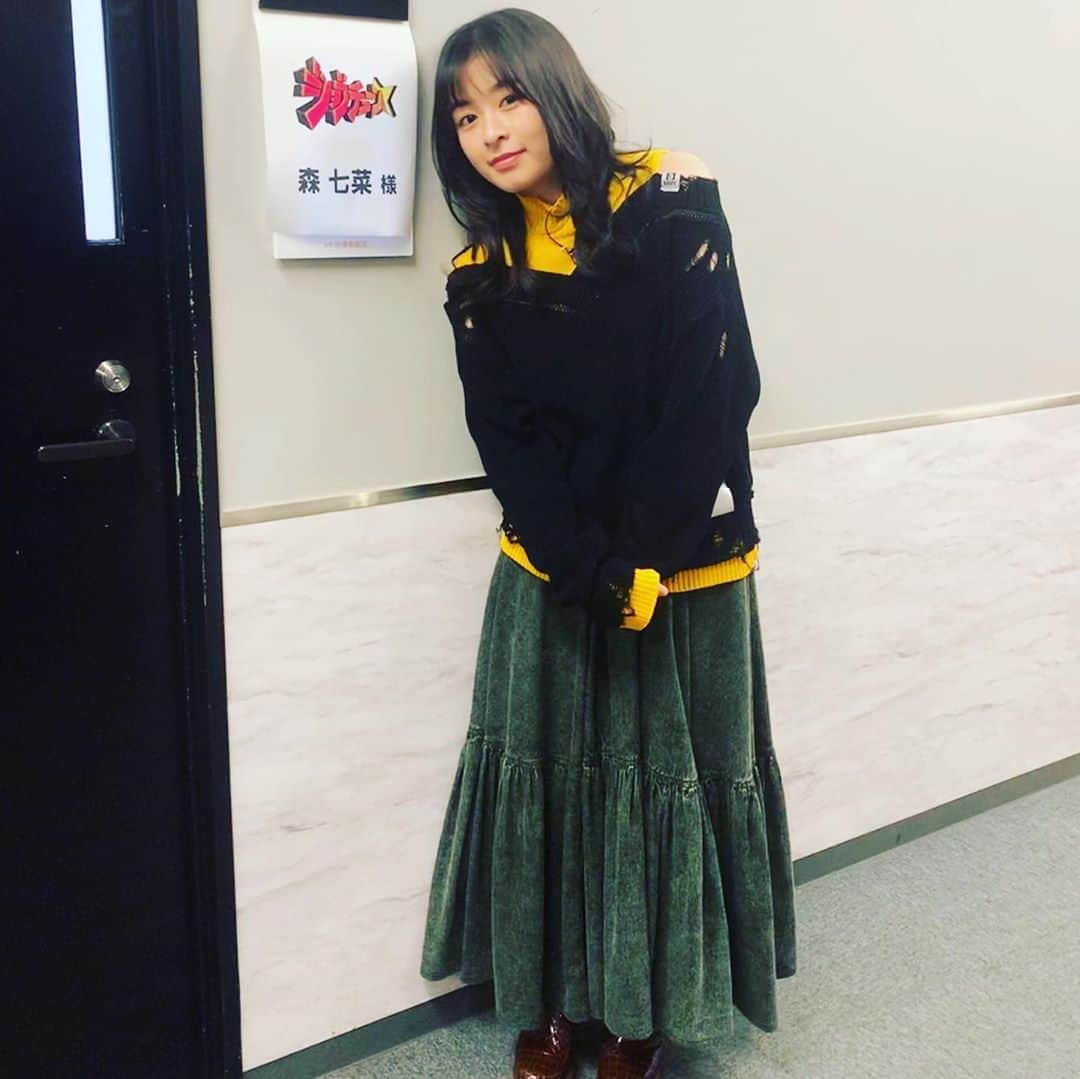 森七菜さんのインスタグラム写真 - (森七菜Instagram)「このあと19:00〜TBS「ジョブチューン」出演します‼️‼️ 何か新しい情報が？！どうぞ最後までご覧ください✨ #ジョブチューン #恋あた #この恋あたためますか  そしてその後は、、22:45〜NHK「シブヤノオト and more FES.2020」生放送‼️こちらもぜひっ🎤」10月10日 18時56分 - morinana_official