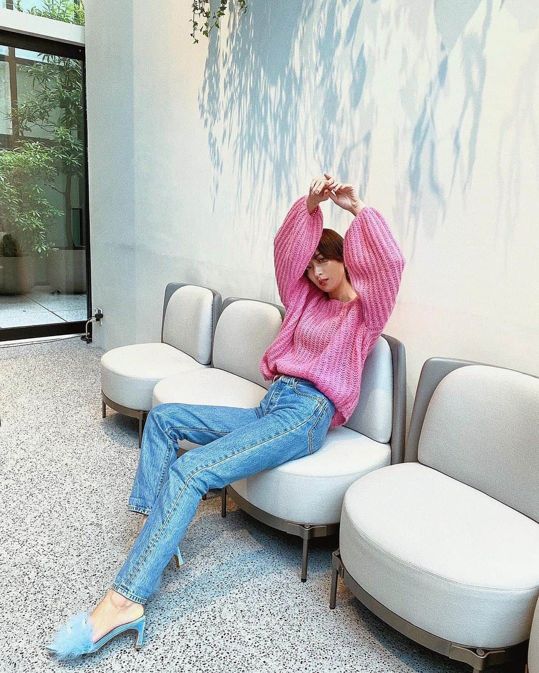 ソンイのインスタグラム：「秋ファッションが1番好き🛍💖  秋冬ファッションを楽しみたくて、 @Wish と @paypal_jp が実施している #fearlessfashionistas というチャレンジに参加しました🛒❤️  プチプラファッションがたくさんあるwishのサイトでお買い物する時に初めてのPayPal決済で「PAYPALFASHION20」のコードを使うと1000円以上の購入で550円割引になるの👏🏼 海外サイトでのお買い物はPayPalでの決済が安心便利で私もいつも使ってるんだ☺️  wishで買ったお洋服の商品到着待ちだから届いたらまたコーデを載せるね😘 アプリの使い方等詳しくはストーリー見てね👌🏻 #PR」