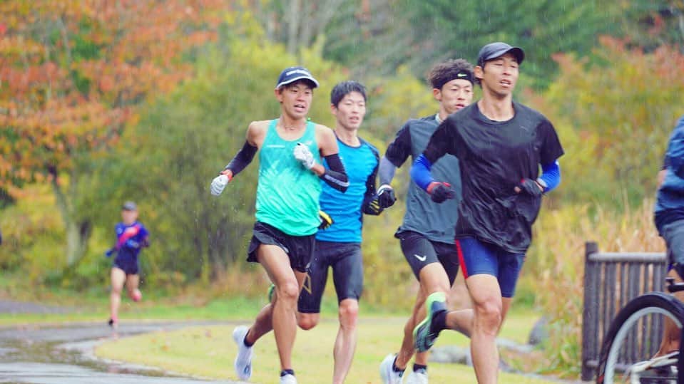 神野大地さんのインスタグラム写真 - (神野大地Instagram)「雨にも風にも負けずマラソン練習！🏃‍♂️🏃‍♂️ #富士見合宿 #マラソン  #marathon」10月10日 19時37分 - daichi_0913