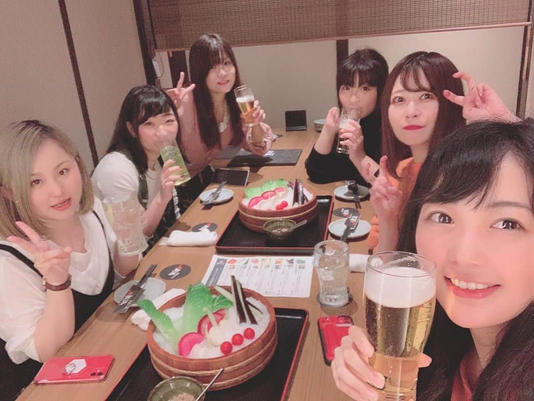 新ユウユのインスタグラム：「家会したよ〜♡  #ゆうゆの家 #ゆうゆの家会 #女子会 #女子会ディナー #最高女子会 #飲み会メンバー」