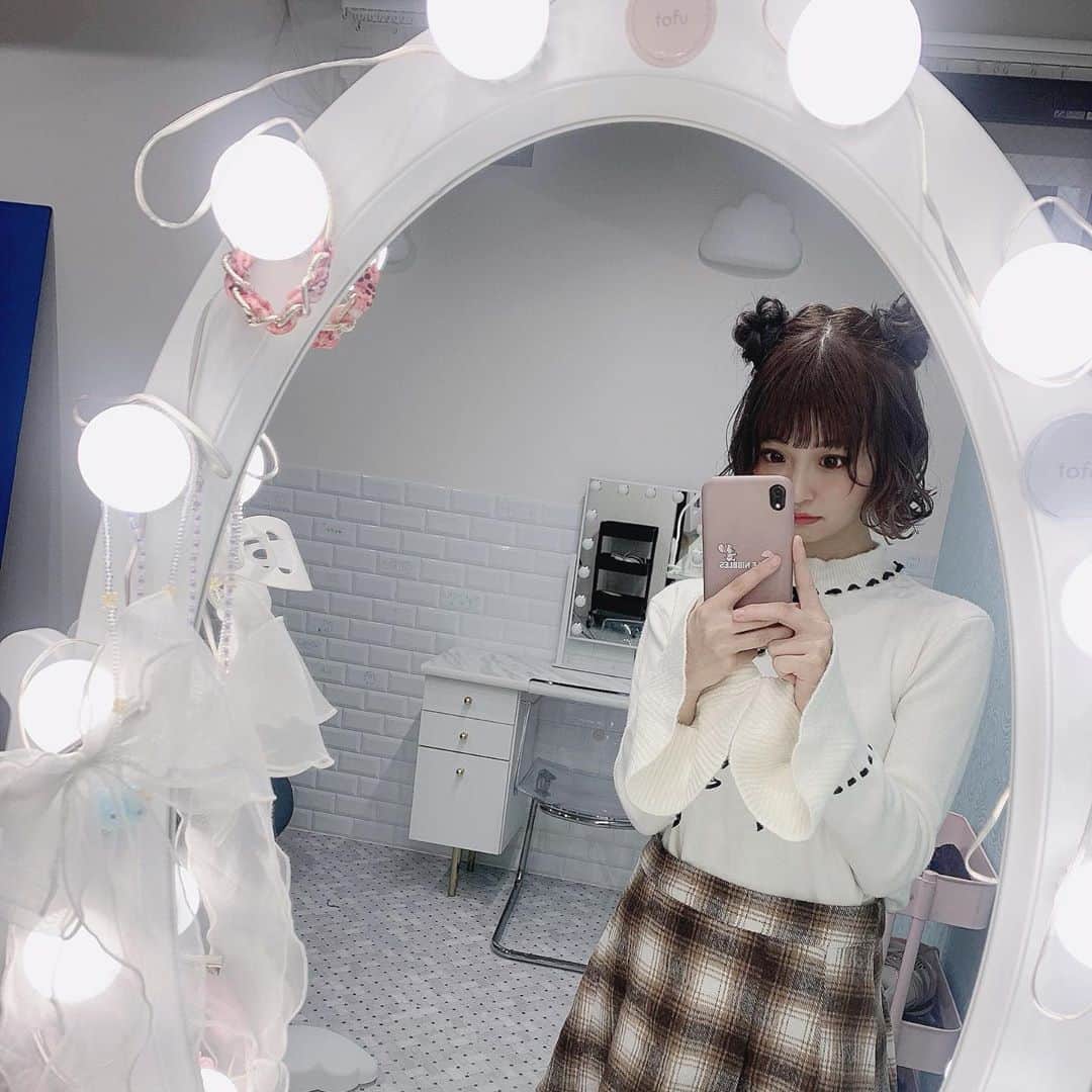 のインスタグラム：「🐰💓 ・ ・ ・  #いいね返し#f4f#l4l#サロンモデル#サロモ#撮影依頼募集中#グレージュ#透明感#ビジョビ#インフルエンサー#被写体#作品撮り #instagood#likeforlikes#followforfollowback#followme#follow4followback#ミスコン#ボブ#ショート#ミディアム」