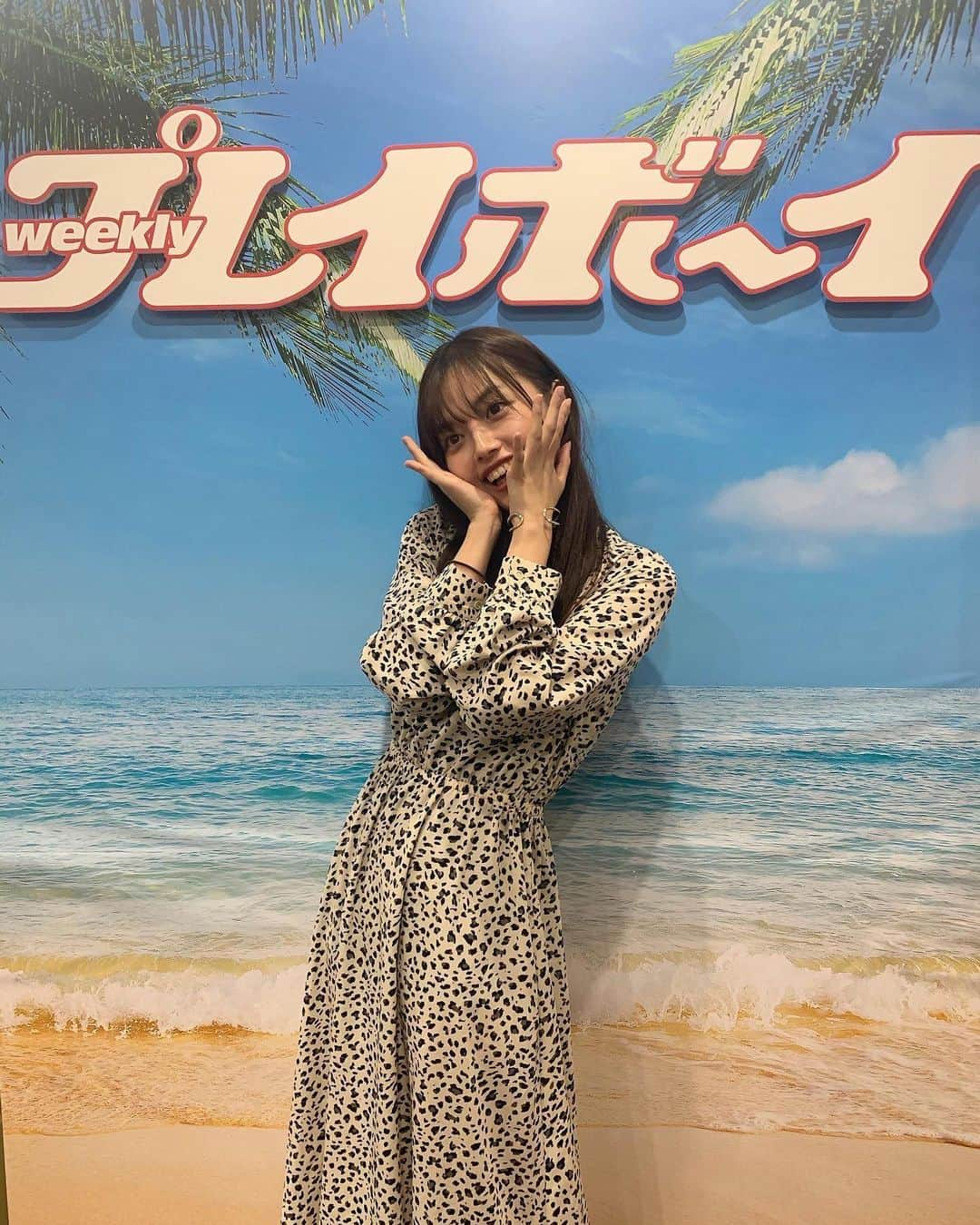 森日菜美さんのインスタグラム写真 - (森日菜美Instagram)「ㅤㅤㅤㅤㅤㅤㅤㅤㅤㅤㅤㅤㅤ 10月17日（土）発売　 「週刊プレボーイ」44号　 5ページ掲載されています。 週プレ、初登場です！  10月は週刊プレイボーイさんの 創刊月間らしく、54周年の今年も、 吉岡里帆さん、深田恭子さんなど 豪華ラインナップの中に わたくし森日菜美を掲載して頂きました🌼 嬉しいが過ぎる、、！ 有難うございます🙏 1週間後の発売に向けて本誌では見れないアザーカットや オフショット載せていきますねん  こないだの投稿の正解はこちらでした〜！！ お楽しみに☺︎☺︎ ⚠︎発売日が土曜日なのでご注意を😌 #週プレ#週刊プレイボーイ」10月10日 19時57分 - hinami_mori