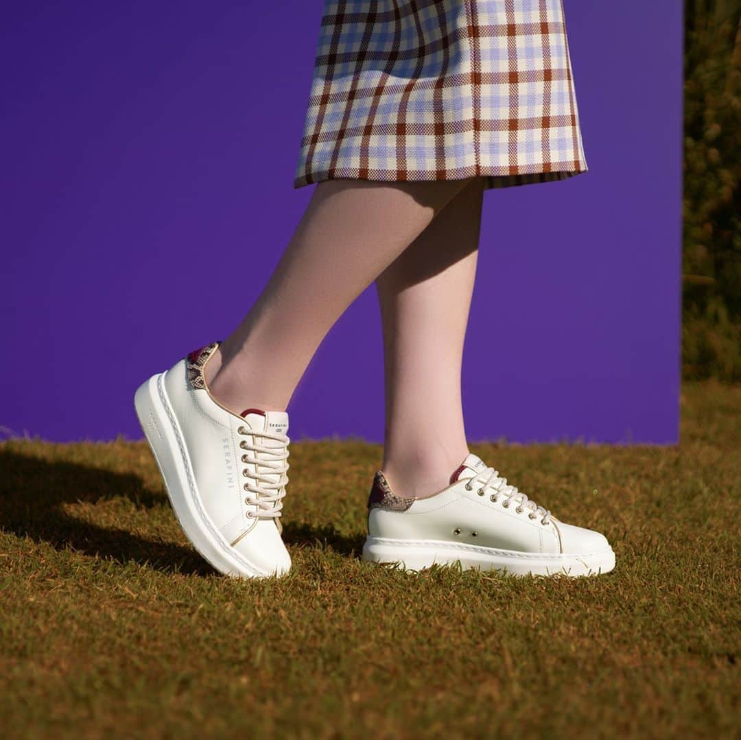 セラフィーニさんのインスタグラム写真 - (セラフィーニInstagram)「A touch of python print is the detail that makes the difference! J.Connors White Python, tap on photo.⁠ #WeAreSerafini #SerafiniShoes⁠ .⁠ .⁠ .⁠ .⁠ #sneakers #shoes #fashion #sneaker #sneakersaddict #style #sneakerheads #streetwear #ootd #vans #converse #nike #adidas #streetstyle #igsneakercommunity  #sneakerporn #sneakerholics #skirt #footwear #shoesaddict ⁠ #purple #newcollection #fw20 #python #musthave #fallwinter #womanstyle #animalier」10月10日 20時01分 - serafiniofficial