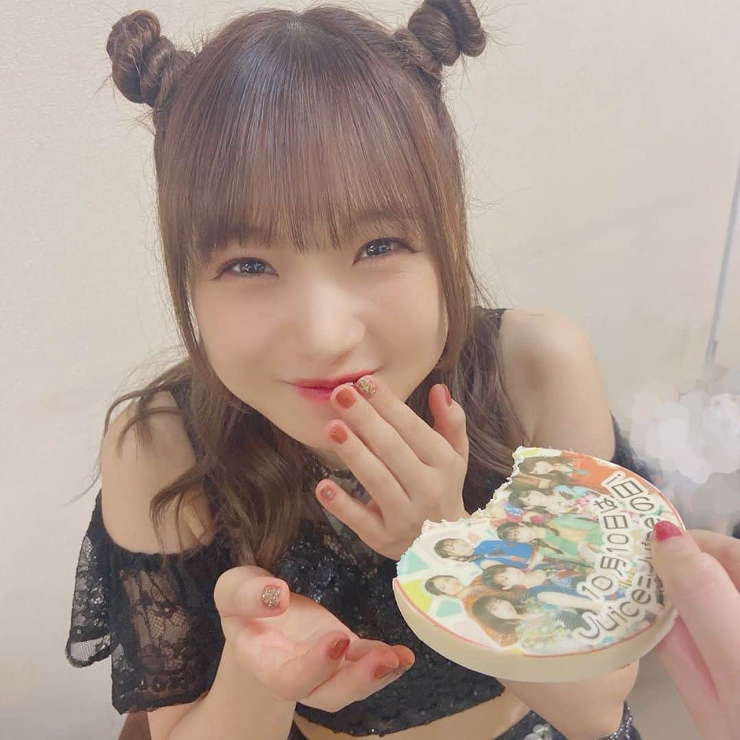 稲場愛香さんのインスタグラム写真 - (稲場愛香Instagram)「💓﻿ ﻿ 10月10日はJuice=Juiceの日。﻿ ﻿ イベントありがとうございました〜!!﻿ ﻿ これからも宜しくお願いします💐﻿ ﻿ ﻿ #juicejuice #稲場愛香 #まなかん #アイドル #idol ﻿ #juicejuiceの日 #jjday #宮本佳林 さん #井上玲音 ちゃん﻿ #スペシャルイベント #9人 #楽しかった #幸せでした ﻿ #ツノはやした #チョコレート #美味しかった 🥰」10月10日 20時11分 - manaka_inaba.official