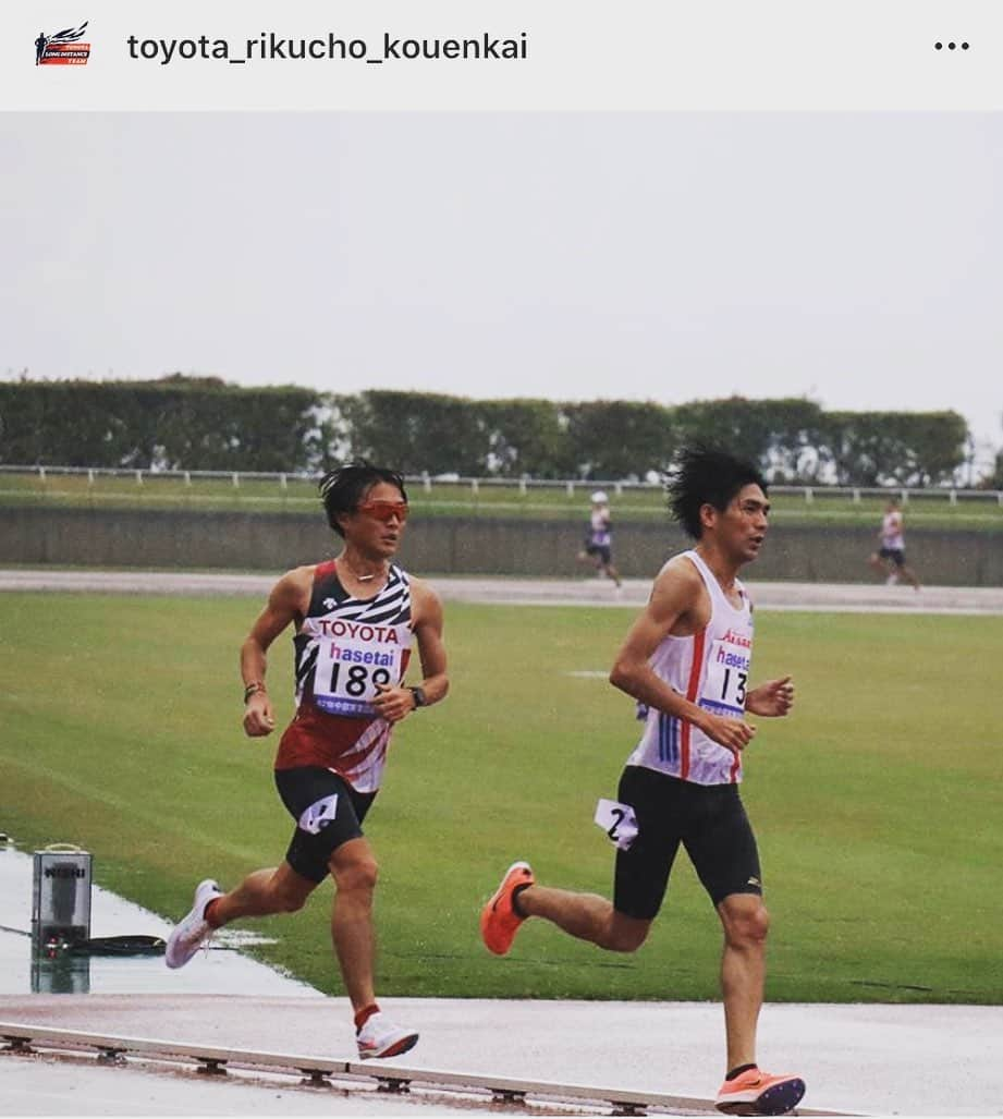 窪田忍のインスタグラム：「中部実業団選手権10000m 28'44"80 10ヶ月ぶりのレース、トラックレースに関して言えば2年ぶりに走りました。 良い結果とは言えませんし、ベストには程遠いですが、それでもようやくスタートラインに立てました。良くも悪くもやっていることがそのまま出たという印象です。  いろいろ悩み、苦しみましたが、こうして少しずつでも良くなってきたことが本当に嬉しいです。  応援ありがとうございました！」