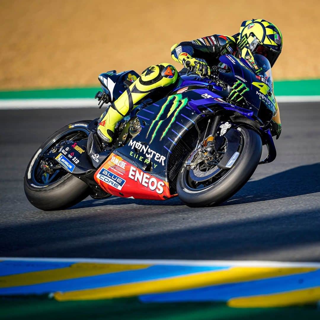 YamahaMotoGPさんのインスタグラム写真 - (YamahaMotoGPInstagram)「💬 @valeyellow46, #FrenchGP Combined FP1 + FP2 + FP3 Result - P7:  "It was another tricky practice session, because the conditions are very difficult. The temperatures are very low, so you have to constantly pay attention when you ride. The practice was not so bad. I'm in the top 10, that was the target. I managed it even though at the end, unfortunately, I made a mistake on the second tyre and I crashed. But we are there, and the pace is not so bad."  #MonsterYamaha  #MotoGP」10月10日 20時07分 - yamahamotogp