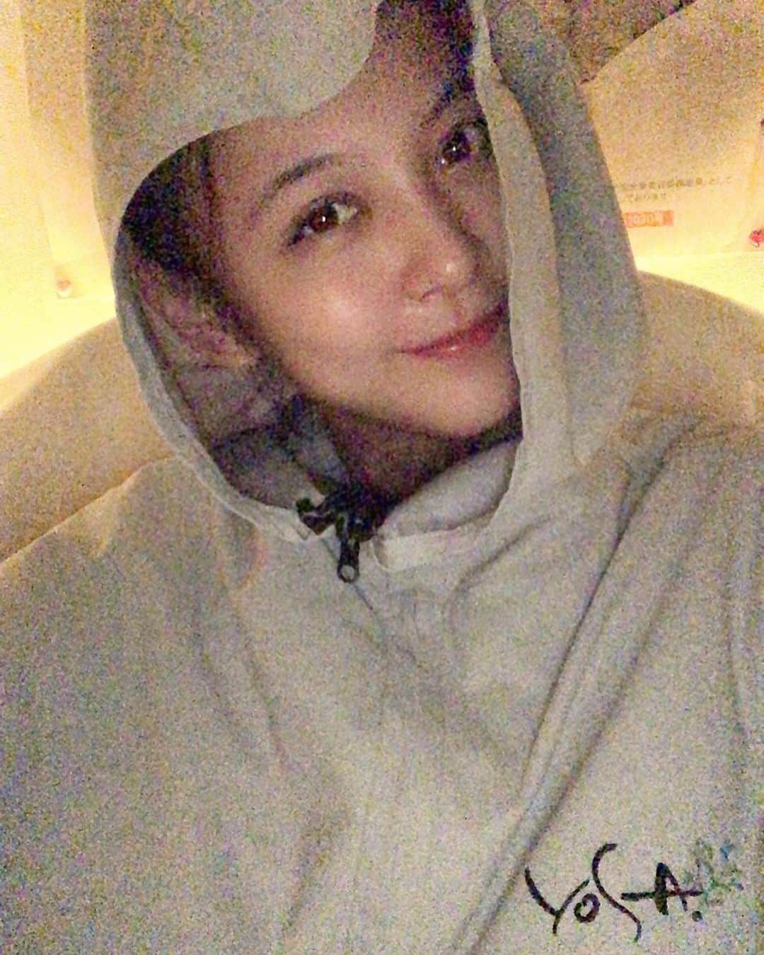 のインスタグラム：「初めてのYOSAに行ってきたよ〜🌿 ハーブの効果で内側からデトックスしてくれるんだって🧖🏼‍♀️ 最近寒くなってきたし 身体の冷えと浮腫が気になってたから すごいスッキリできて気持ちよかった〜☺️ 通えば通うほど体質改善が出来るみたいだから、これから定期的に通おうっと♡ . #yosa #デトックス #デトックス効果  #体質改善 #体質改善ダイエット  #むくみ改善 #美肌 #老廃物 #リラックス #発汗 #スッキリ」
