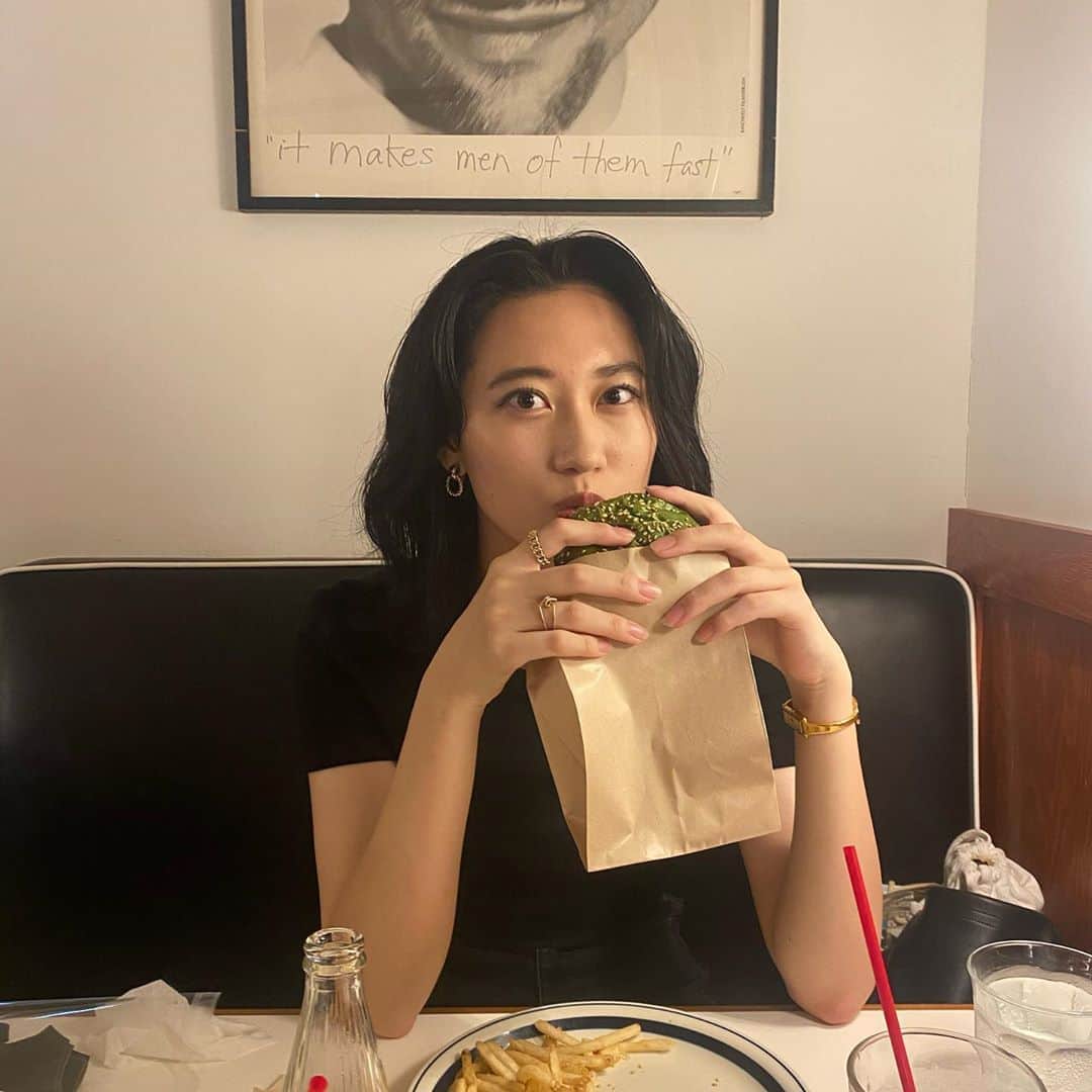 藤戸友香のグルメインスタ