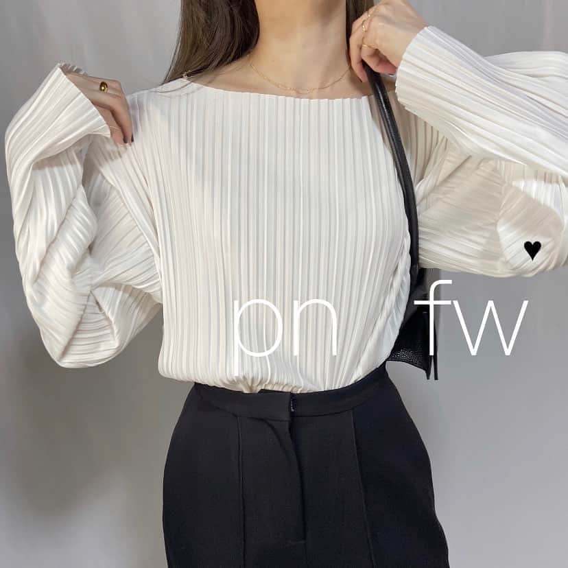 i am aiのインスタグラム：「明日より発売開始です👢🖤 ㅤㅤㅤㅤㅤㅤㅤㅤㅤㅤㅤㅤㅤ 豊富なラインナップとなっておりますので 楽しんで頂けますと嬉しいです! 詳しくはponponの最新ポストをチェック✔︎ ㅤㅤㅤㅤㅤㅤㅤㅤㅤㅤㅤㅤㅤ」