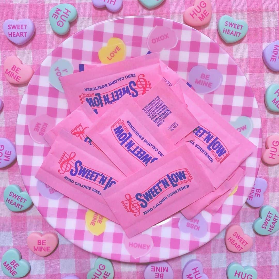 のインスタグラム：「このお砂糖のデザインかわいーよね🍓  #ファンシー#fancytoys#candyhearts#ゆめかわ#パステル#キャンディハーツ#pastel #pinkroom#pink#ピンク」