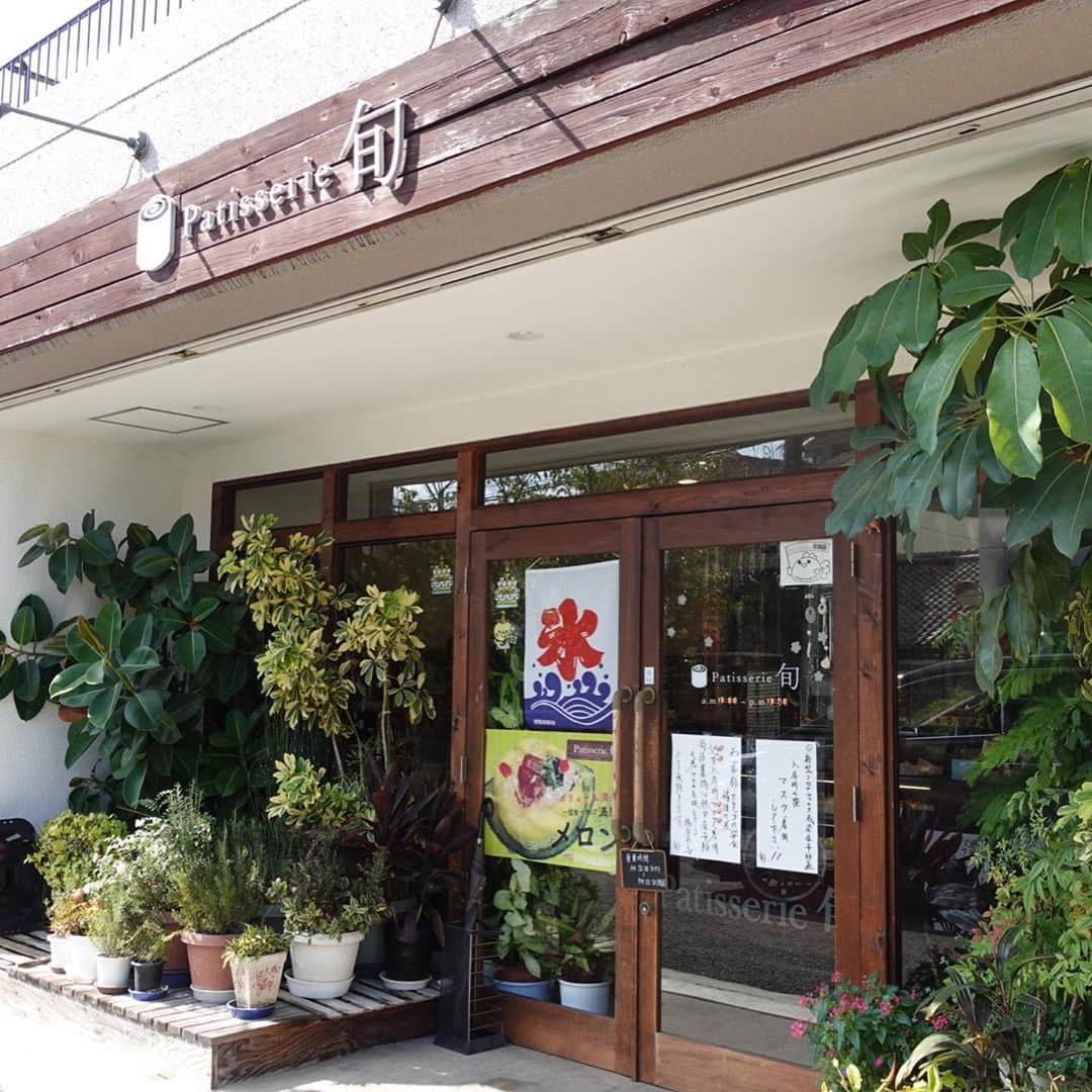 野田あず沙さんのインスタグラム写真 - (野田あず沙Instagram)「金魚氷🍧﻿ ﻿ ﻿ ﻿ 罪悪感ないから﻿ カキ氷一年中食べたい。﻿ ﻿ ﻿ ﻿ 明日は夜インスタライブするね☺︎﻿ ﻿ ﻿ ﻿ ﻿ ﻿ #Patisserie旬 #かき氷 #カキ氷 #金魚 #奈良 #奈良カフェ #カフェスイーツ #奈良スイーツ #パティスリー旬 #大和郡山 #大和郡山カフェ #nara #narajapan」10月10日 20時51分 - azuazu0429