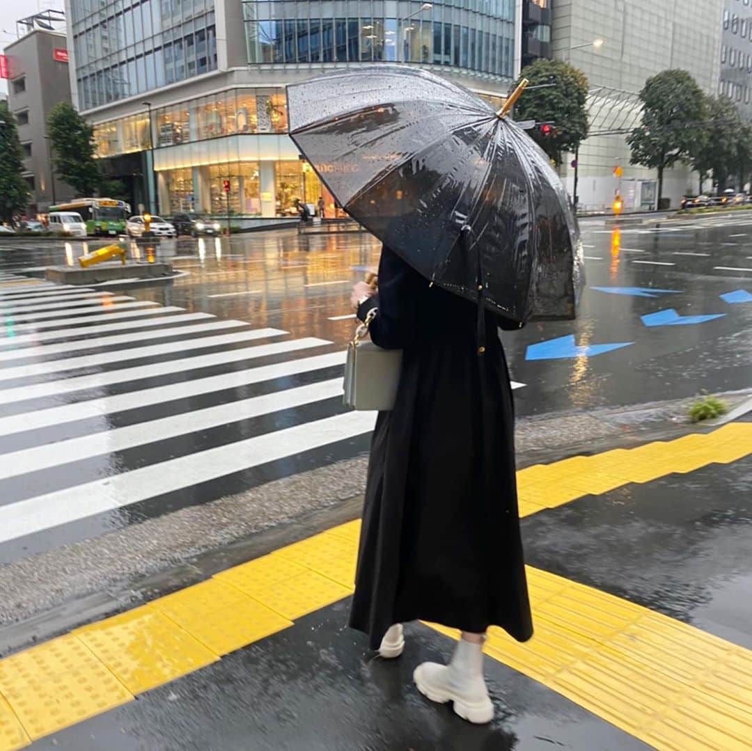 渡邉香織さんのインスタグラム写真 - (渡邉香織Instagram)「🖤💙🤍🌪」10月10日 21時01分 - foxco_kaori