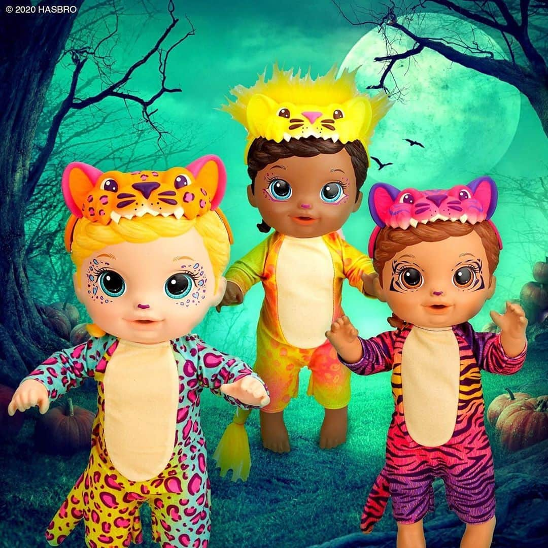 Hasbroさんのインスタグラム写真 - (HasbroInstagram)「RAWWWWWRR! Just in time for spooky season, Rainbow Wildcats are pouncing your way!」10月10日 21時07分 - hasbro