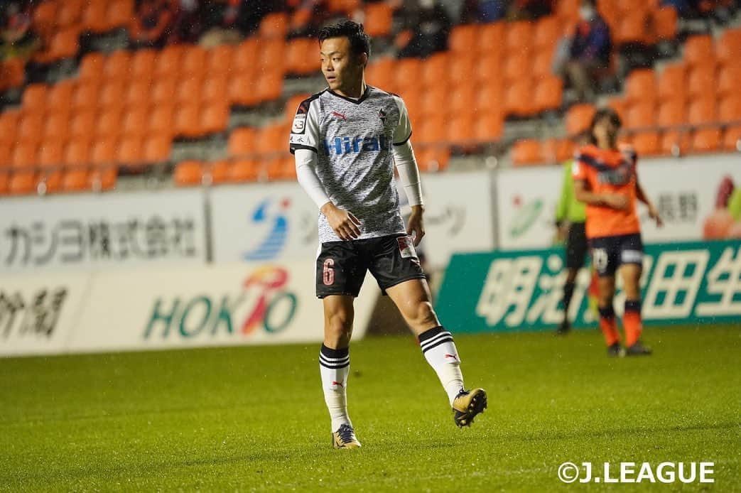 ROASSO KUMAMOTOさんのインスタグラム写真 - (ROASSO KUMAMOTOInstagram)「⚽️ ／ 10月11日(日)アウェイ福島戦⚽️ 必ず勝利を‼️是非DAZNで応援よろしくお願いします🐴 ＼ 長野戦フォトレポートPart①をお届け💁‍♂️ -----﻿ NEXT GAME﻿ 🗓 10.11.SUN ⏰ 13:00 KICK OFF﻿ 🆚 福島ユナイテッドFC 🏟 とうほう・みんなのスタジアム 📺 DAZN -----﻿ #ロアッソ熊本 ﻿ #2020シーズン ﻿ #繋続 #TSUNAGI﻿ #つなぎ  #2020の主役は誰だ  #小笠原佳祐 #河原創 #石川啓人 #中原輝 #浅川隼人  #roasso﻿ #熊本﻿ #Jリーグ﻿ #jleague﻿ #サッカー﻿ #ゴール ﻿ #えがお健康スタジアム﻿ #感謝﻿ #いまできること﻿ #がんばろう日本﻿ #みんなで乗り越えよう ﻿ #jリーグにできること」10月10日 21時20分 - roassokumamoto_official