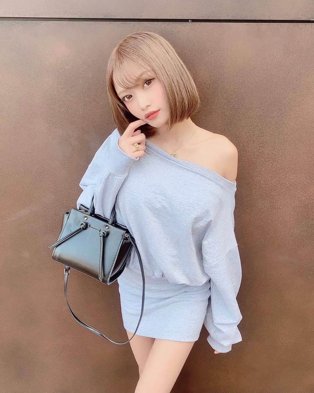 中原鈴奈さんのインスタグラム写真 中原鈴奈instagram 最近gyda率高め Gyda 肩出し スウェット スウェットワンピ タイトワンピース ショートヘア ショートボブ 高身長 Snap Fashion Code Ootd Outfit Sexy Instafashion Instagood
