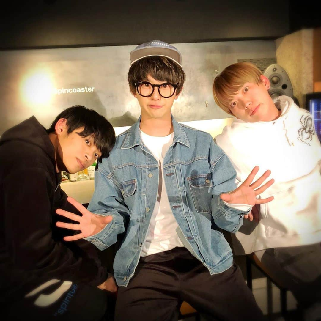 田辺駿一さんのインスタグラム写真 - (田辺駿一Instagram)「O N A K A M A O M A T A S E  #onakama2021  #blueencount  #theoralcigarettes  #04limitedsazabys」10月10日 21時47分 - bluenvo