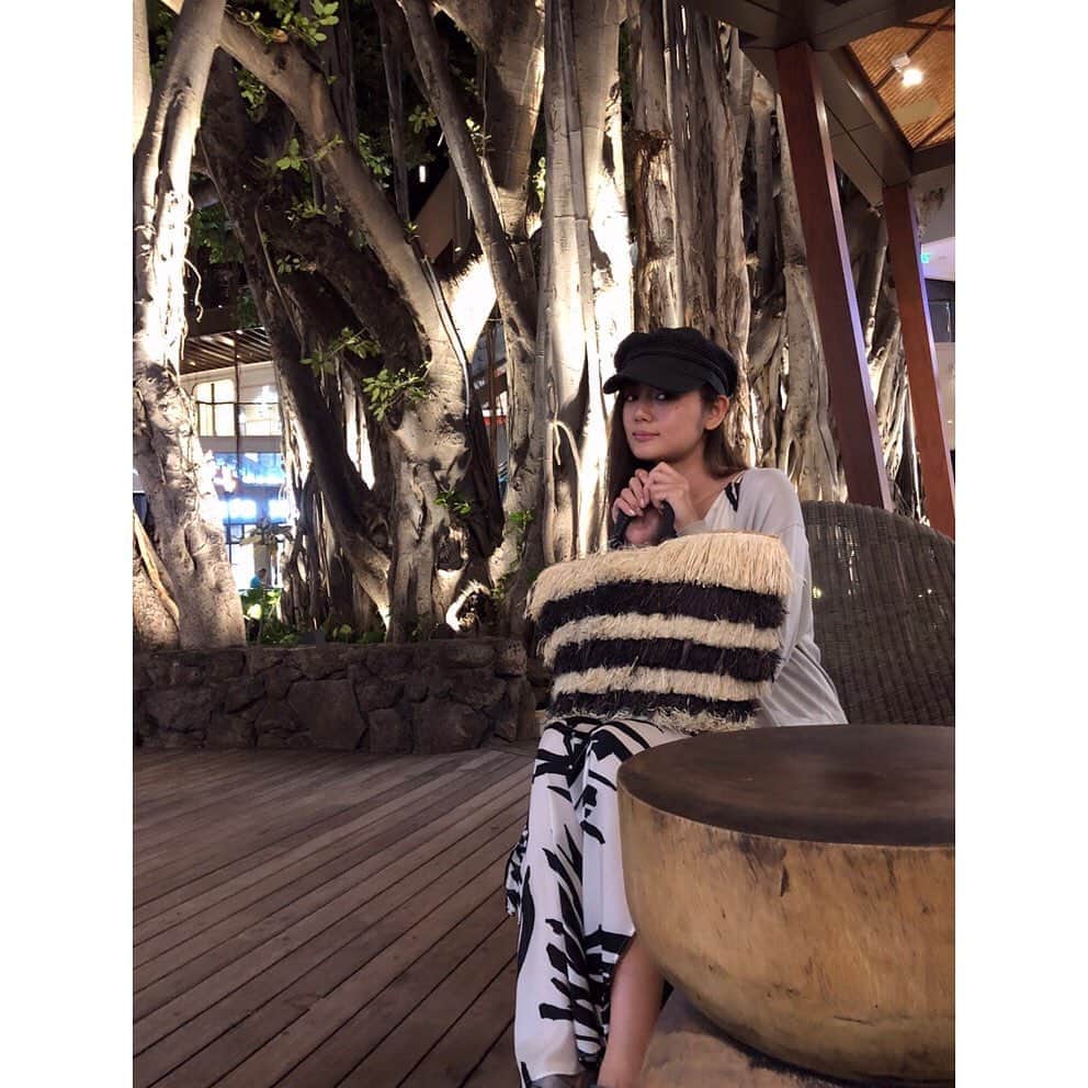 片山萌美さんのインスタグラム写真 - (片山萌美Instagram)「海外に行きたい...🌴  #moemikatayama  #hawaii #過去pic」10月10日 21時51分 - moet_mi