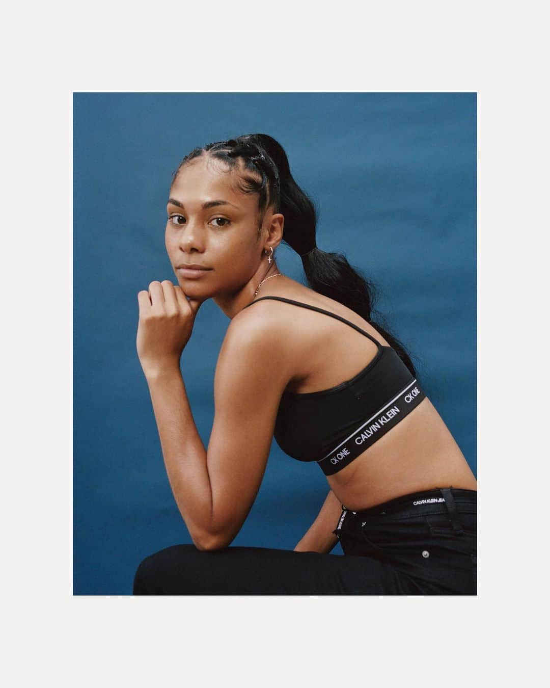 Calvin Kleinさんのインスタグラム写真 - (Calvin KleinInstagram)「Destiny, 21, Brooklyn   “I hope that other people can see that they're not alone.”   one future #ckone  See the campaign. Link in bio.  @therealbaddieb14  By @mirandabarnes @adamgolfer  @sofieka @christianmingle93 @shaynielsencasting @mill_ny @mikolou @bryan.rosenblum」10月10日 22時00分 - calvinklein
