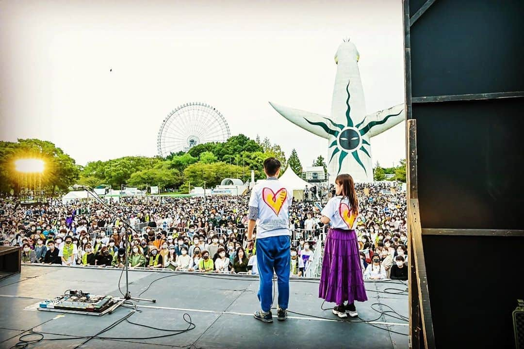 大抜卓人さんのインスタグラム写真 - (大抜卓人Instagram)「大阪文化芸術フェス presents  OSAKA GENKi PARK！ 初日ご来場頂いた皆様 ありがとうございました！ 万博記念公園内に ５つのステージが設置され お客さんが行き交う。 笑顔に溢れた光景に 懐かしさを覚える瞬間も。 大阪万博から50年！ 記念式典では 2025年の大阪•関西万博の 展望も飛び出し 未来に期待したくなる1日に。 明日もよろしくお願いします！ #osakagenkipark  #osakagenki  #fm802 #福本愛菜 さん #太陽の塔  #万博記念公園  photo by @hysmaco」10月10日 22時24分 - takutoonuki