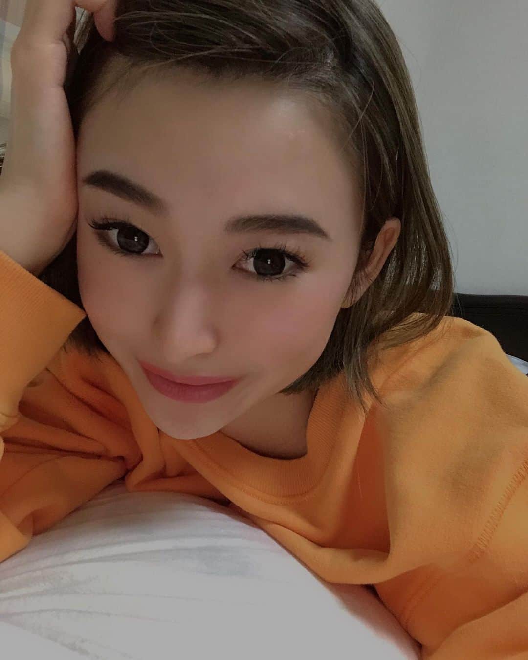 のインスタグラム：「🐱💫🧡 . HAVE A GOOD NIGHT 🧡 . #japanese #japan #workingholiday #torontolife #follow4follow #canada #canadian #tflers #followme #カナダ  #トロント #留学 #2020 #ワーホリ #日本 #海外生活 #海外留学 #語学留学 #東京  #ワーキングホリデー #岩手 #盛岡」