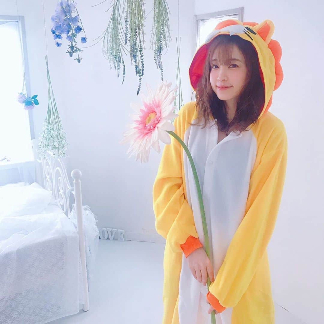 諏訪彩花さんのインスタグラム写真 - (諏訪彩花Instagram)「いっぱい撮ったんだ笑🦁🌸 しばしお付き合いください笑。 #これって推し事」10月10日 22時53分 - suwa_ayaka