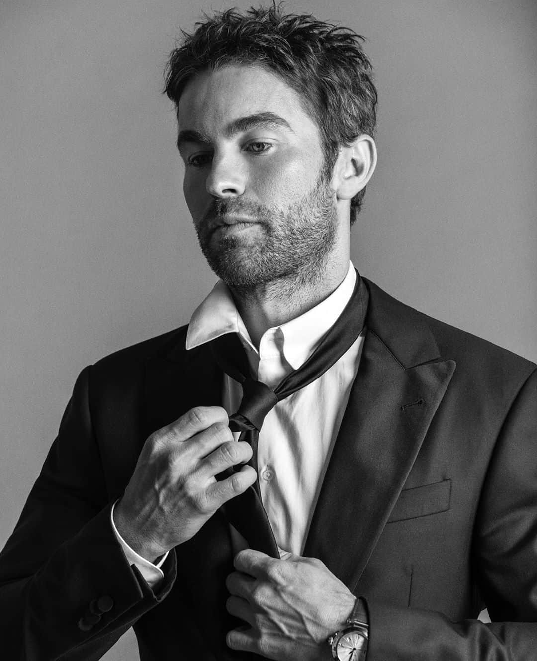 ニコラ・フォルミケッティさんのインスタグラム写真 - (ニコラ・フォルミケッティInstagram)「🖤@chacecrawford for @vman 🖤 Photography: @douginglish  Fashion: @nicolaformichetti  1.Chace wears pants @canali1934 / coat @coach / boots @drmartensofficial / top stylist’s own 2.Chace wears all clothing @giorgioarmani / watch Pasha de @cartier  3.Chace wears all clothing @msgm」10月10日 23時05分 - nicolaformichetti