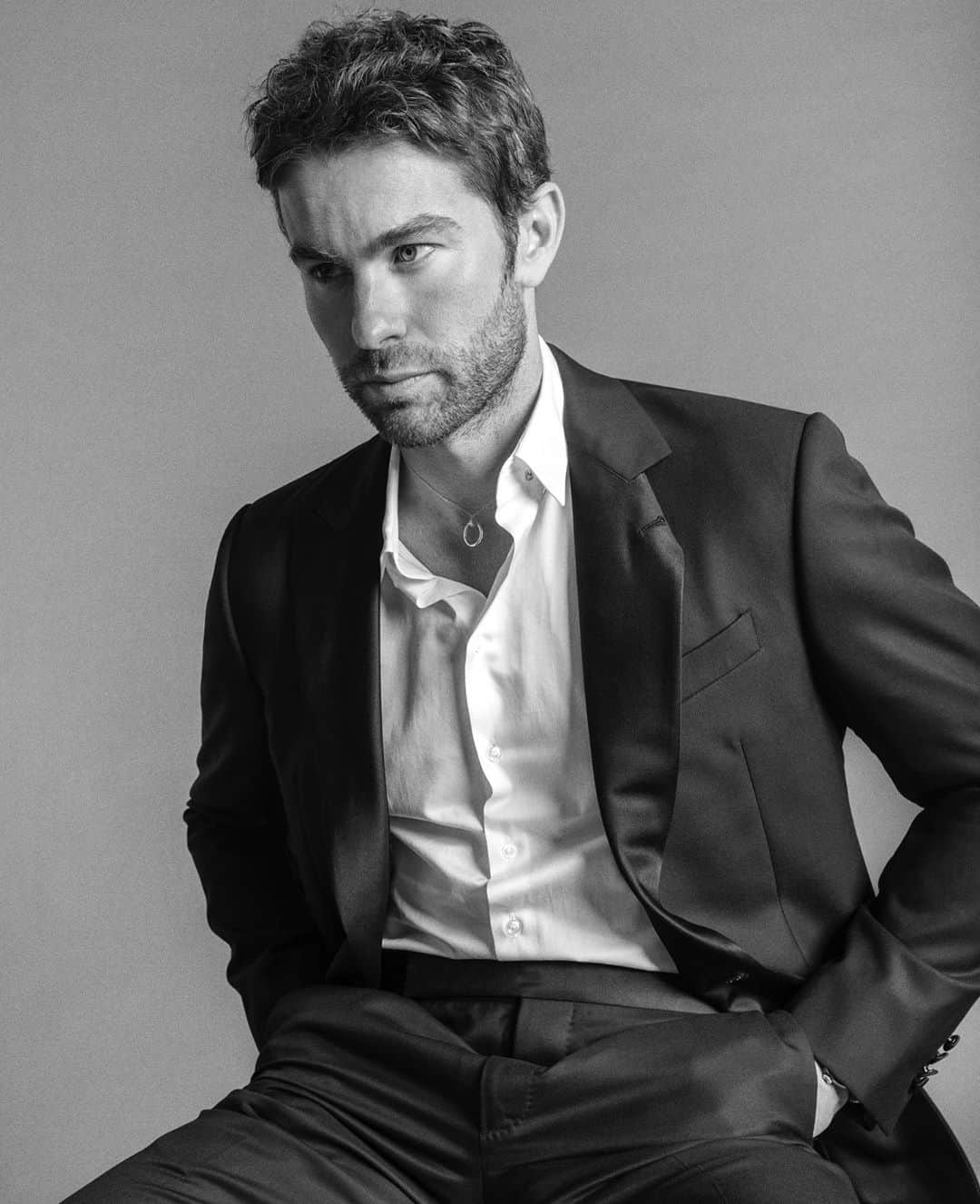 ニコラ・フォルミケッティさんのインスタグラム写真 - (ニコラ・フォルミケッティInstagram)「🖤@chacecrawford for @vman 🖤 Photography: @douginglish  Fashion: @nicolaformichetti  1.Chace wears pants @canali1934 / coat @coach / boots @drmartensofficial / top stylist’s own 2.Chace wears all clothing @giorgioarmani / watch Pasha de @cartier  3.Chace wears all clothing @msgm」10月10日 23時05分 - nicolaformichetti