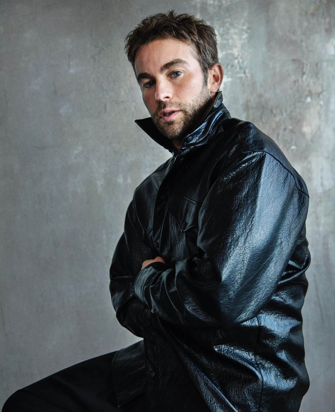 ニコラ・フォルミケッティさんのインスタグラム写真 - (ニコラ・フォルミケッティInstagram)「🖤@chacecrawford for @vman 🖤 Photography: @douginglish  Fashion: @nicolaformichetti  1.Chace wears pants @canali1934 / coat @coach / boots @drmartensofficial / top stylist’s own 2.Chace wears all clothing @giorgioarmani / watch Pasha de @cartier  3.Chace wears all clothing @msgm」10月10日 23時05分 - nicolaformichetti