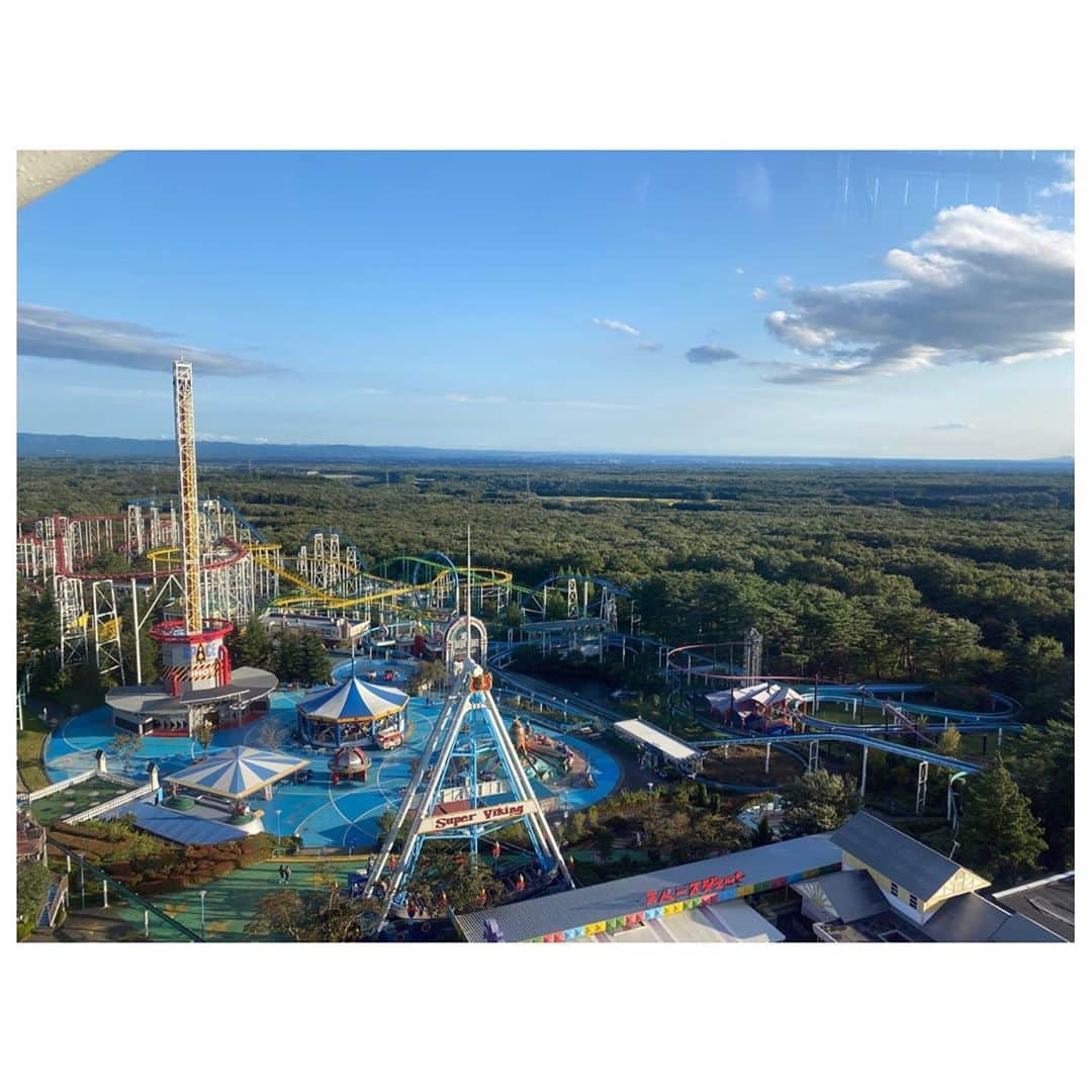 桜帆ゆかりさんのインスタグラム写真 - (桜帆ゆかりInstagram)「🐒🌳🎢🎡🎠🎪🚗 先日の　#秋の遠足 お天気にも恵まれて思いっっきり身体を動かして自然で遊びました🙈❤️  ますます高いところ登りたいand空を飛びたい欲が…🤩前世鳥類かな⁇🕊笑 みんなと思い切り楽しんで最高のリフレッシュ✨  #NOZARU  #アスレチック　#那須ハイランドパーク　#今度はゆっくり来たいな　#外遊び　#いつだって全力で遊びます」10月10日 23時08分 - chahoroo93