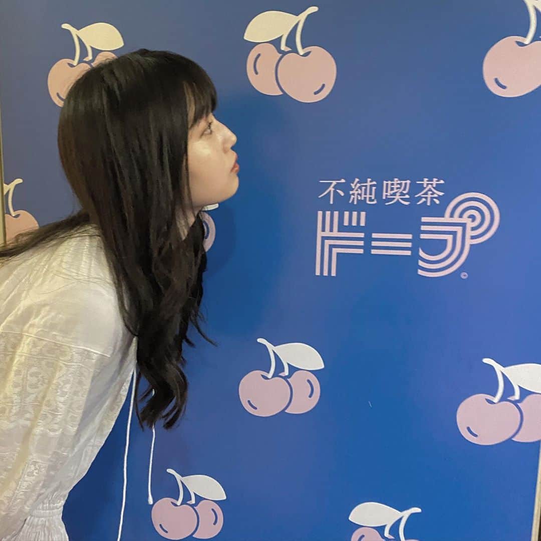 増澤璃凜子さんのインスタグラム写真 - (増澤璃凜子Instagram)「映えの3点セットみたいな写真が撮れた🍒🍨🍮 . #不純喫茶ドープ #中野」10月10日 23時12分 - ririkomasuzawa