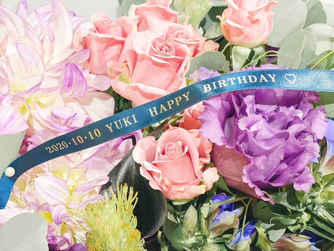 淡輪優希のインスタグラム：「2020.10.10 🎂 日頃から応援してくださっている皆様、温かいメッセージをくださった皆様、本当にありがとうございます！ひとつひとつ大切に読ませて頂いております🙇‍♀️ 28歳も感謝の気持ちを忘れずに、引き続き公私共にスポーツ一色で、日々邁進していければと思います。 皆様のおかげで、この歳になってもいろんなことにチャレンジできること、本当にありがたいです。一日一日を大切に、悔いのないように全力で駆け抜けます‼︎  あいにくの雨でしたが、はじめて仙台で誕生日を迎えることができました💐生まれ育った東京もたくさんの思い出があって大好きですが、ここ仙台も本当に大好きです！仙台でもこれからたくさんの思い出ができますように。」